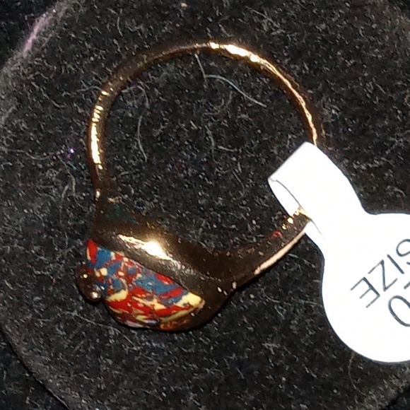 Beautiful Offset Heart Natural Stone And Gold Tone ring for women Size 9.5 - Picture 4 of 7